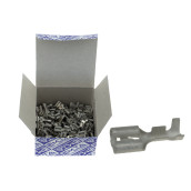 Clips femelle nu cosse (ca