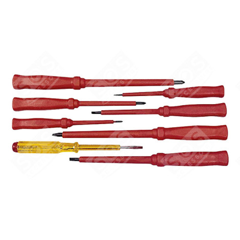 TOURNEVIS GAINE + TESTEUR 230V 8 PIÈCES: 4 TOURNEV D'ORIGINE ACCESSOIRES ET ENTRETIEN - 16127
