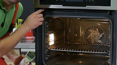 Comment tester le ventilateur de chaleur tournante d’un four ?