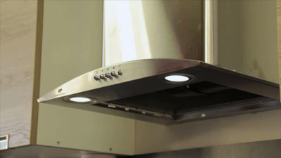 Comment changer l’ampoule d’une hotte aspirante ?